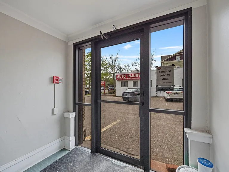 45 Lexington Pkwy S #14 — Photo 11