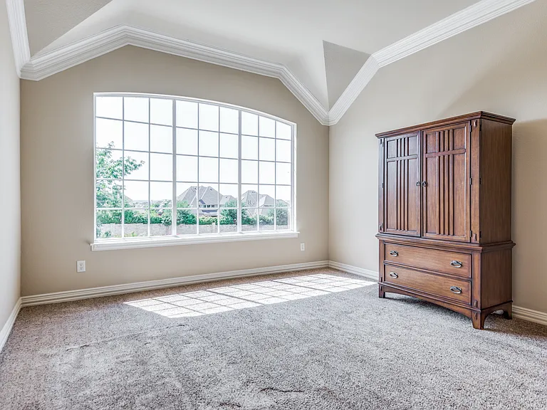 636 King Lionel Ln — Photo 15
