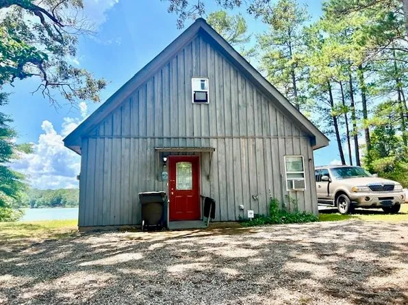 3 Candlewood Dr, Saulsbury, TN 38067