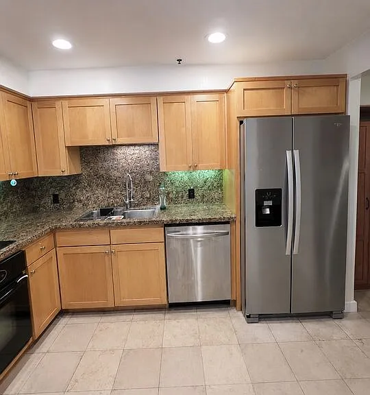 10445 Wilshire Blvd #1405 — Photo 4