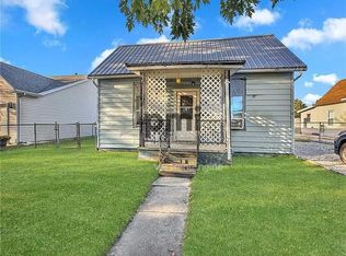 2808 Champaign Ave, Mattoon, IL 61938