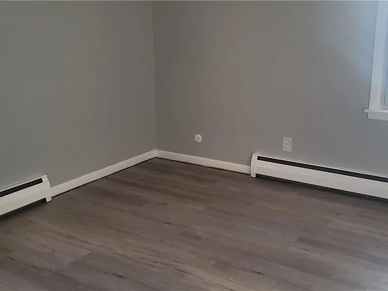 425 Joe McCarthy Dr — Photo 8