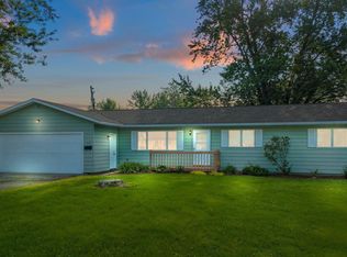 113 Windsor Dr, Churubusco, IN