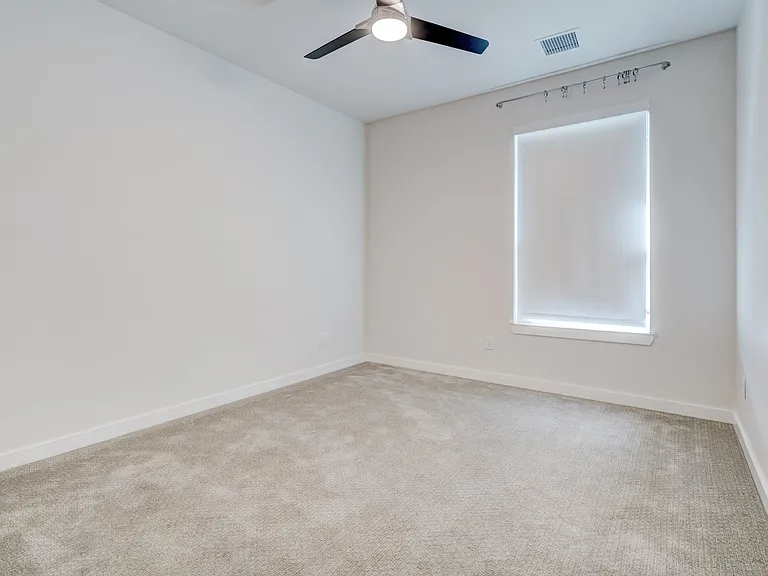 101 Pont Neuf Ct — Photo 49