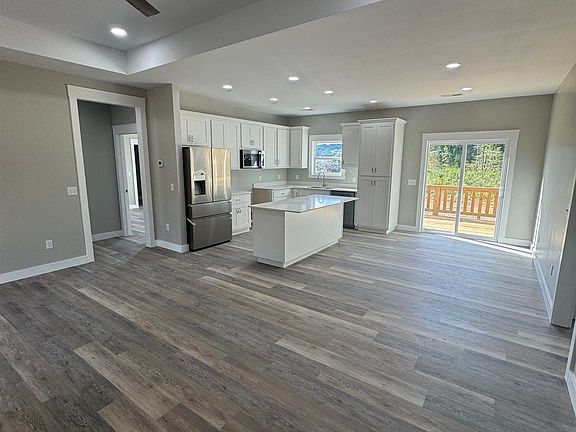 4th image of 3608 Godfrey Ave NE