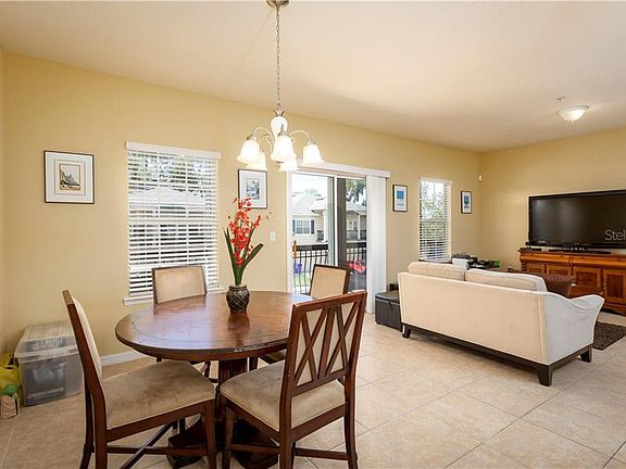 2nd image of 1552 Scarlet Oak Loop #68A