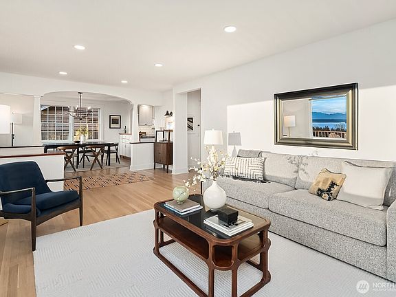 5th image of 6746 41st Avenue SW