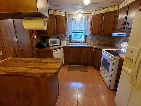 4th image of 27113 Minnesota Dr