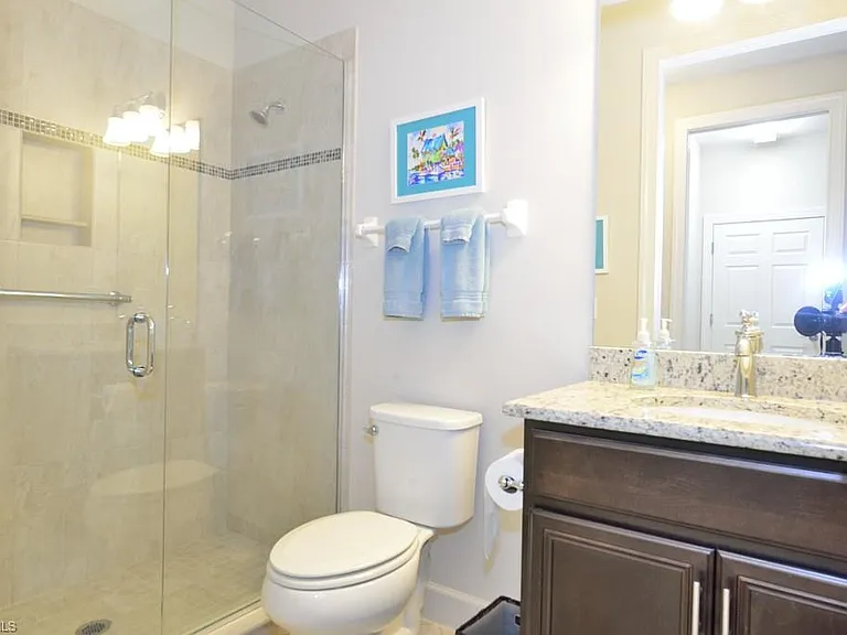 10271 Glastonbury Cir #102 — Photo 17