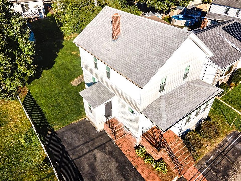 62 Fort St East Providence, RI Zillow