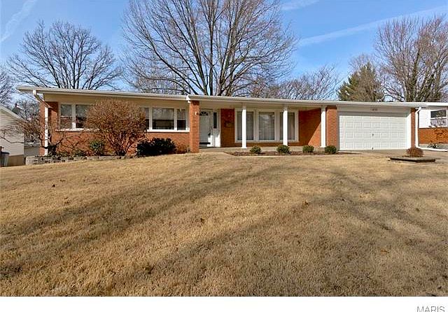 1st image of 1495 Balmoral Dr