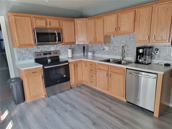 5th image of 316 W 2nd Ave