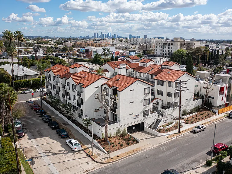 Mansfield Terrace Apartments — Photo 12