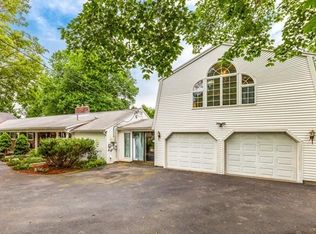15 Appletree Ln, Lexington, MA 02420