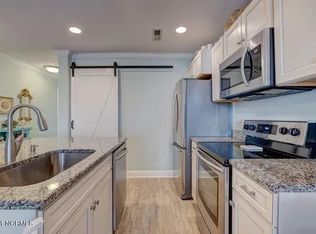 1733 41st St APT E, Wilmington, NC 28403
