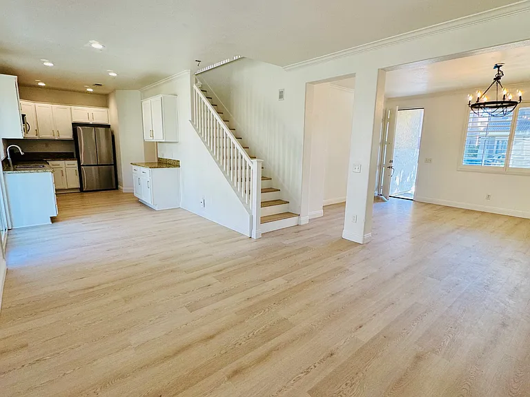 15 Ametrine Way — Photo 8