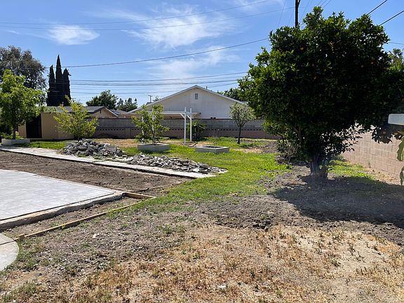 5th image of 617 S Oakwilde Dr
