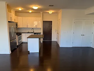 2001 Hudson Terrace, #501