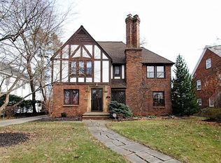 3185 Onaway Rd, Shaker Hts, OH 44120