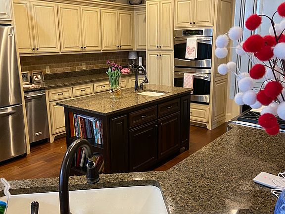 top Of the line kitchen. 