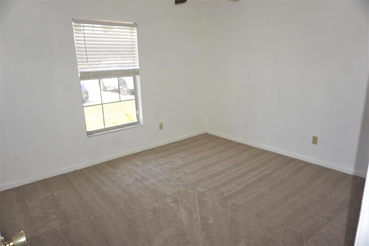 Building Photo - 7041 Balboa Dr #7041