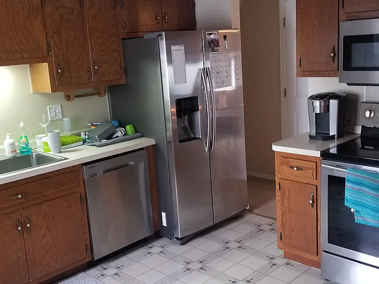 49 Honeysuckle Dr — Photo 5