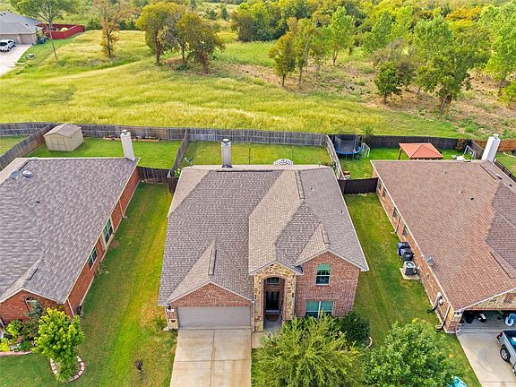 2nd image of 219 Lamar Dr