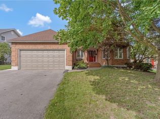 372 Gatestone Blvd, Waterloo, ON N2T 2J6