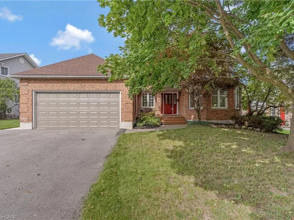 372 Gatestone Blvd, Waterloo, ON N2T 2J6