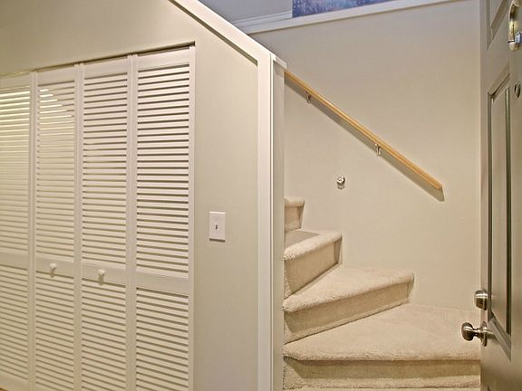 4th image of 14533 NE 30th Pl Unit 13-C