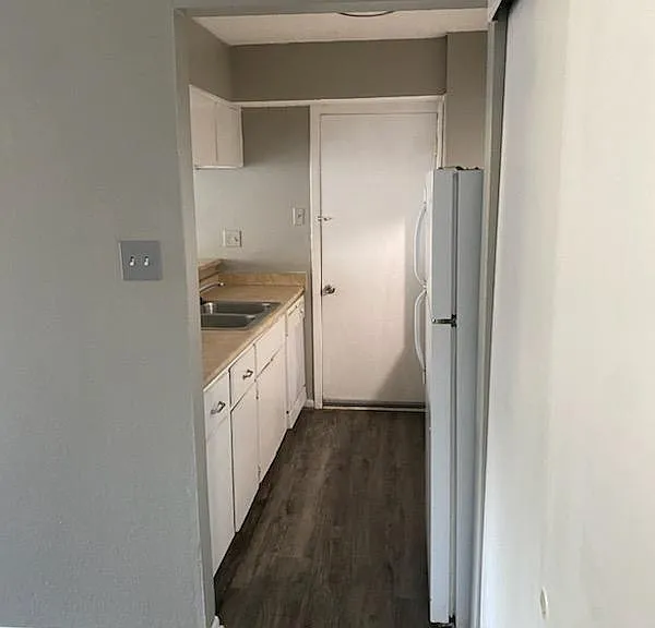 6676 Whispering Oak Pl #4 — Photo 8