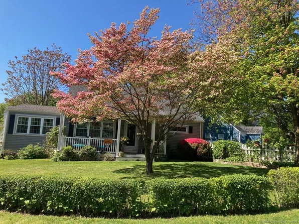 282 Meadowside Road, Milford, CT 06460