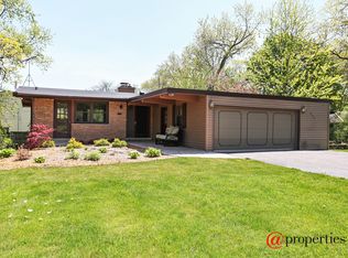 548 Hyacinth Pl, Highland Park, IL 60035