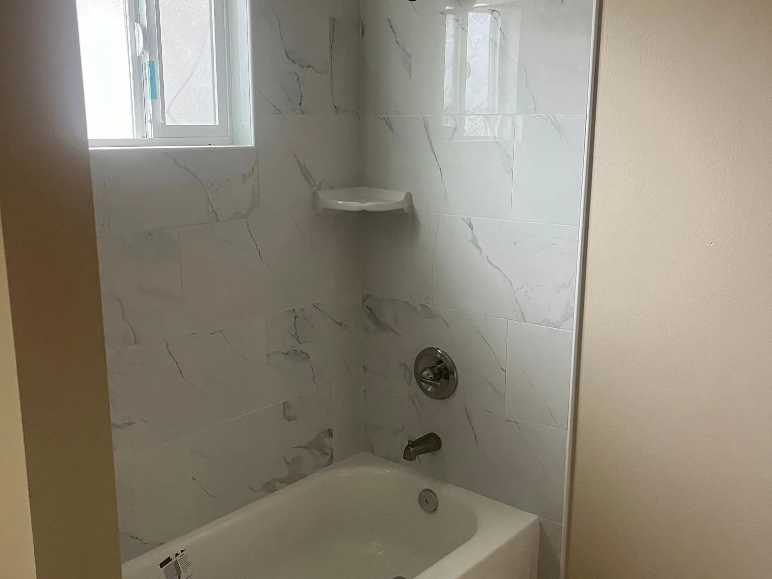 4 bed, 1604 sqft, $3,200 — Photo 3