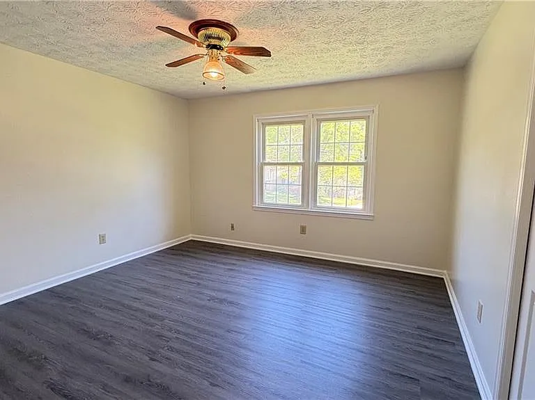 2421 Fieldstone Dr SE — Photo 26