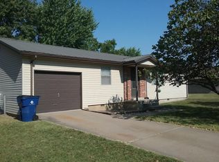 1008 S Ridgeway St, Caney, KS 67333