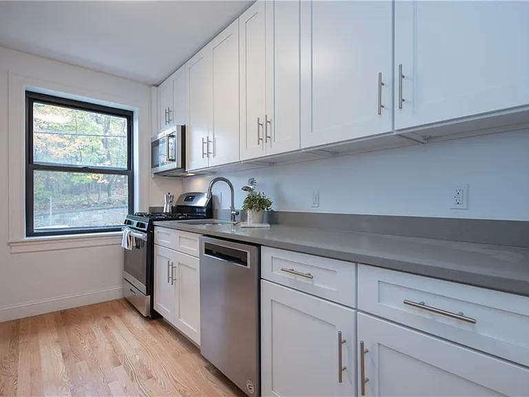 381 Broadway #2B — Photo 12