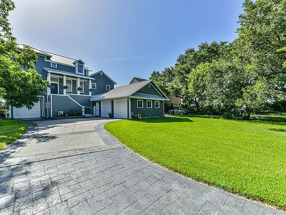 3rd image of 605 Quintana Roo Pl