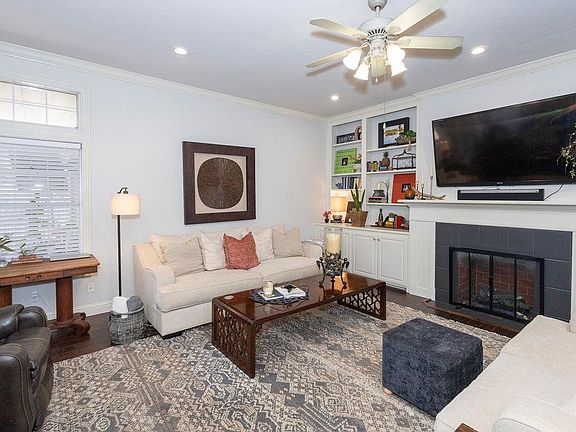5th image of 1308 Twisted Oaks Dr