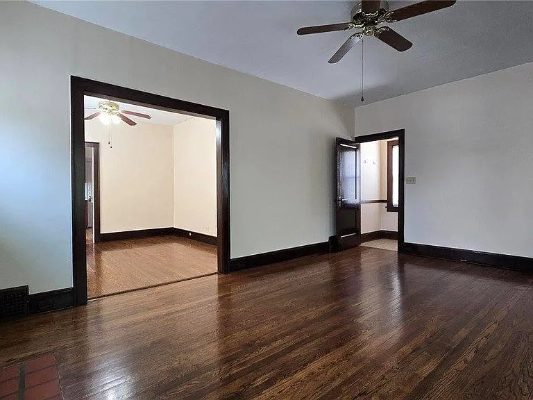 2126 Richland Ave — Photo 4
