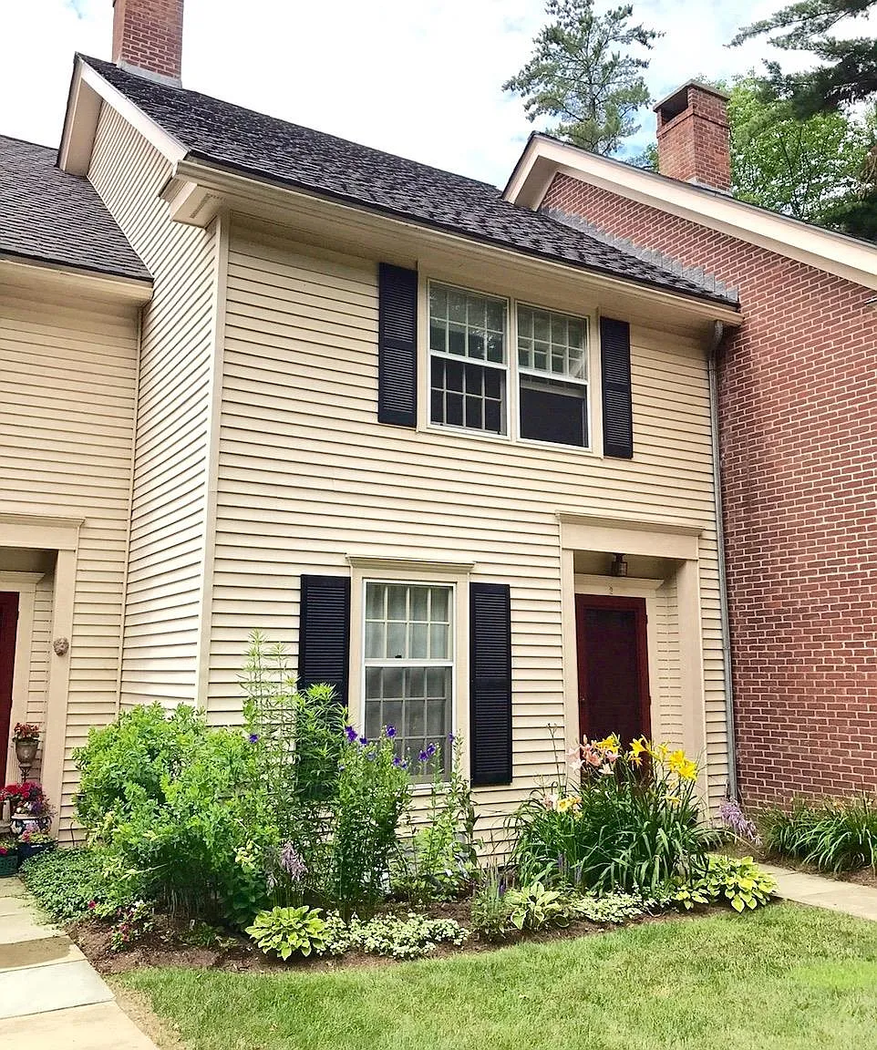 3 bed, 2.5 bath, 1800 sqft, $2,595 — Photo 1