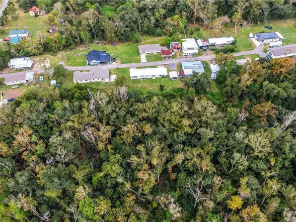 Ridge Rd, Des Allemands, LA 70030