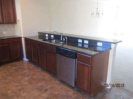 2nd image of 749 Palmerston Pl