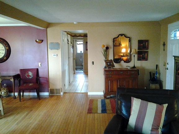 2nd image of 2438 Louis Ave