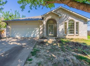 8050 Genesis Dr, Dallas, TX