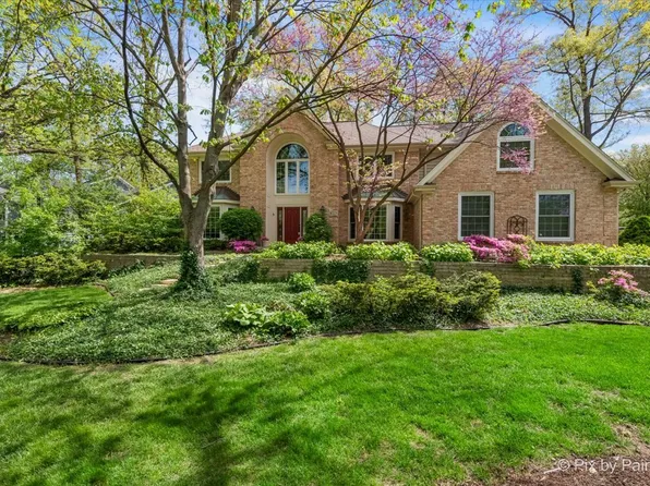 1023 Trillium Trl, West Chicago, IL 60185