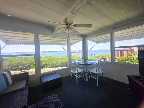 185 Denmark Dr, Ellenton, FL 34222
