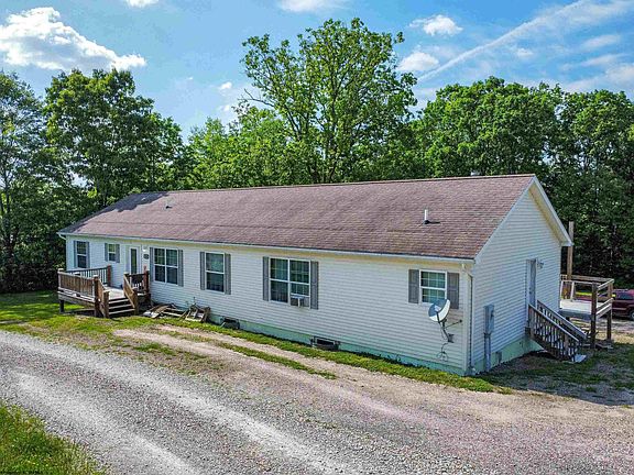 3rd image of 74 Alec Ln