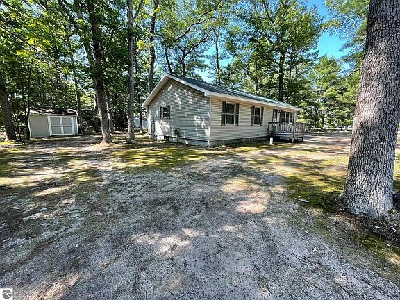 4th image of 7737 Ladd Dr NW