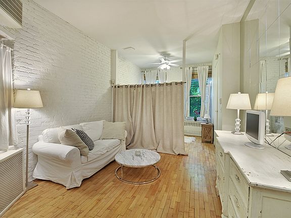 2nd image of 77 Perry St APT 1C